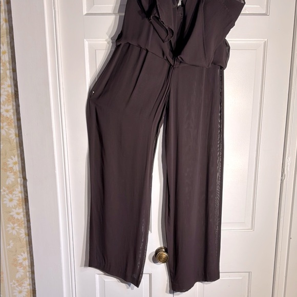 Chic Cache Brown Flowy Wide-Leg Dress Pants with Panel Overlays Unique Design - Picture 6 of 8